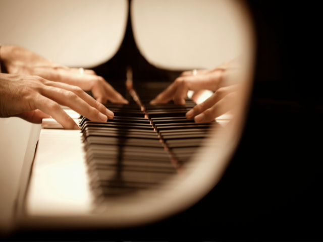 Toonmoment piano 2/06